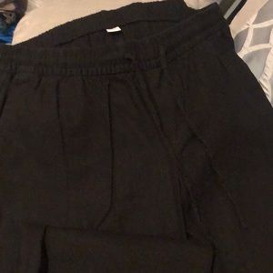 Linens black Old Navy pants